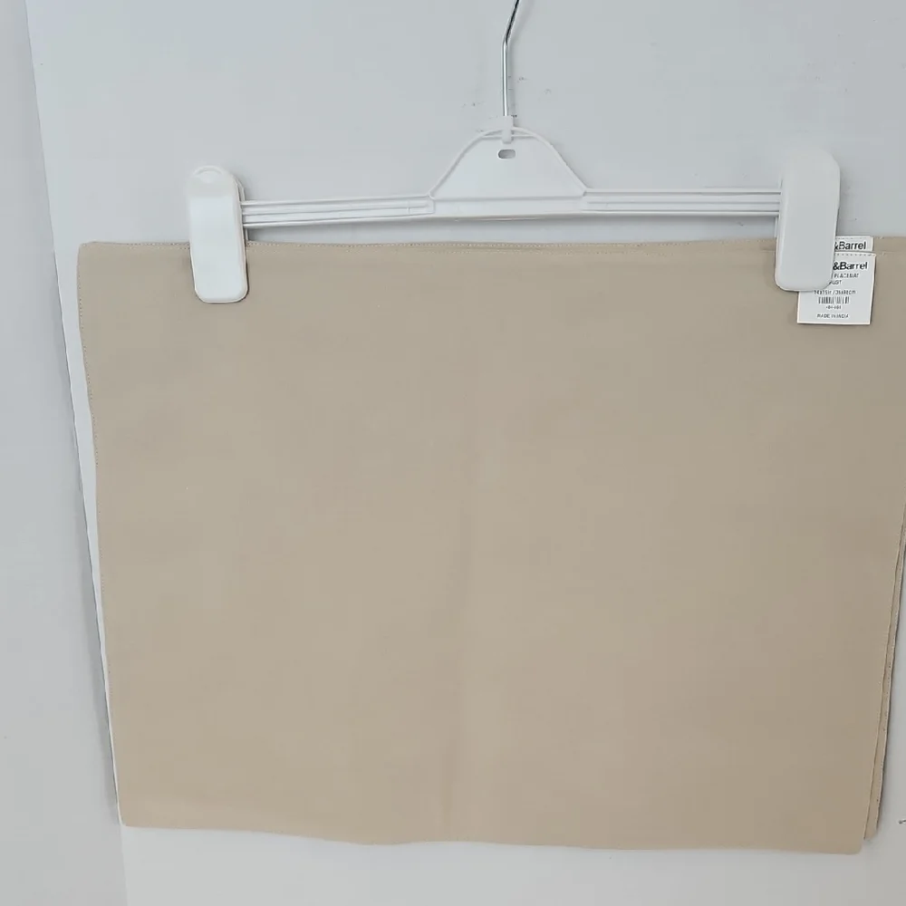 Crate&Barrel Etienne Tan Embroidered Rust Orange Brown Table Placemats Set of 4